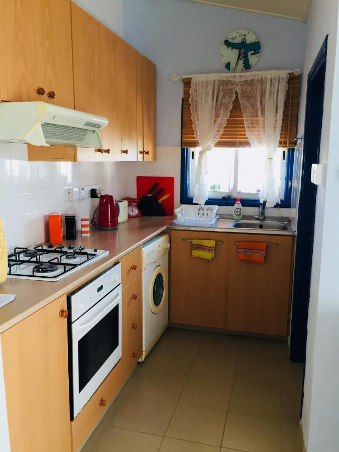 Artist Cottage In Dromolaxia 라르나카 외부 사진